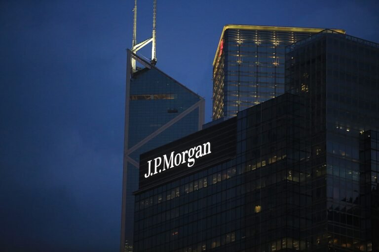 JPMorgan Chase (NYSE:JPM) CEO to Be Questioned In Court over Sex Offender Jeffrey Epstein – Report JPMorgan Chase (NYSE:JPM) CEO to Be Questioned In Court over Sex Offender Jeffrey Epstein – Report